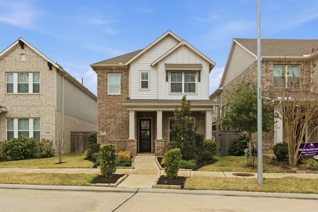 2151 Creekside Breeze Drive, Missouri City, TX 77459