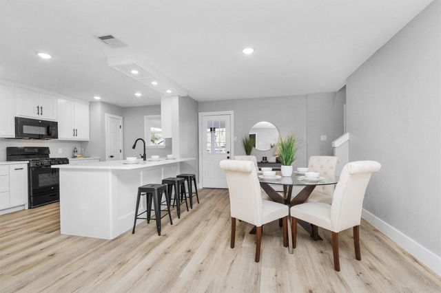 5733 Howell Street, Houston, TX 77032