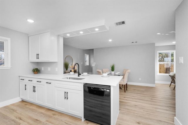 5733 Howell Street, Houston, TX 77032