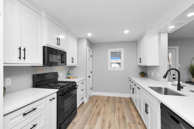 5733 Howell Street, Houston, TX 77032