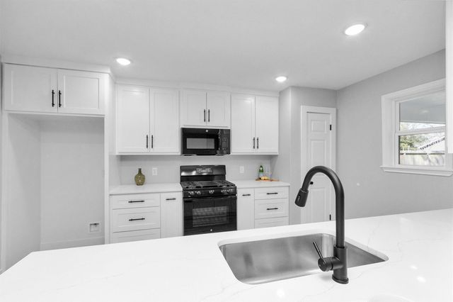 5733 Howell Street, Houston, TX 77032