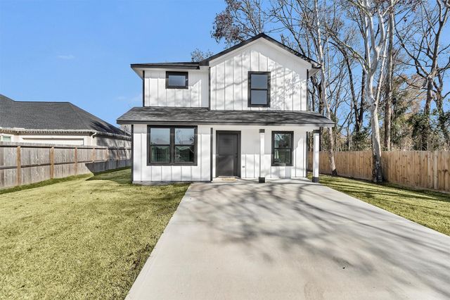 5733 Howell Street, Houston, TX 77032