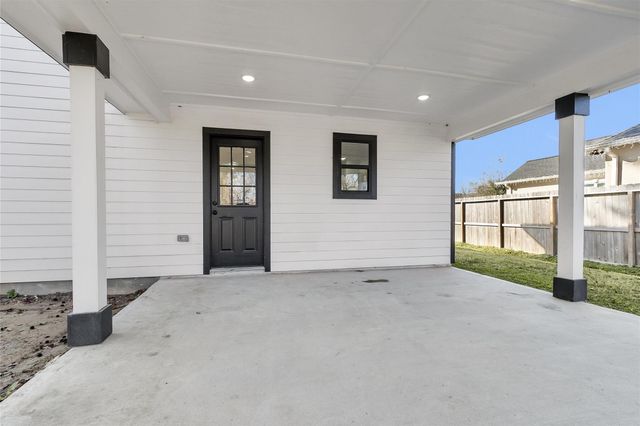 5733 Howell Street, Houston, TX 77032