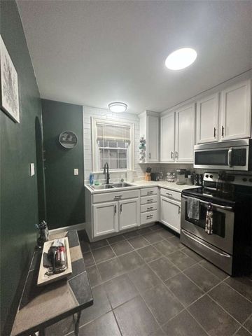 333 E Maitland Ln, Neshannock Twp, PA 16105