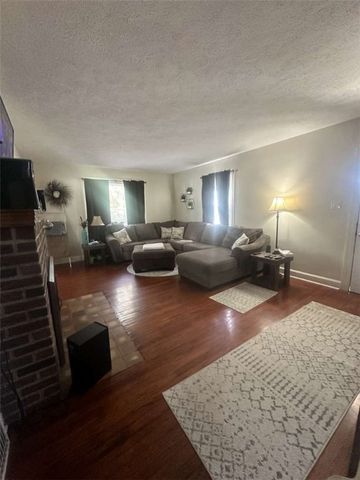 333 E Maitland Ln, Neshannock Twp, PA 16105