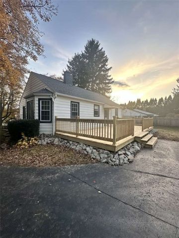 333 E Maitland Ln, Neshannock Twp, PA 16105