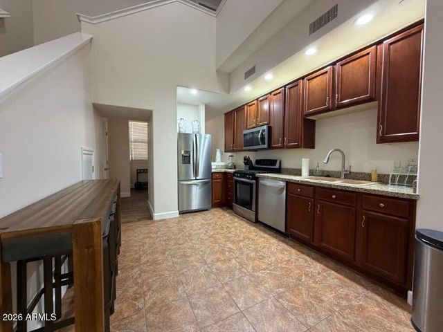 555 W 6TH Street, Tempe, AZ 85281