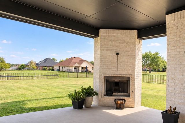 4009 Twin Hills Court, Joshua, TX 76058