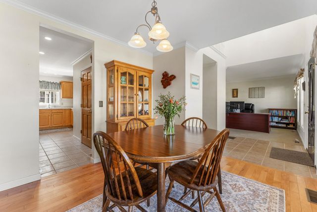 99 James Avenue, Burlington, VT 05408