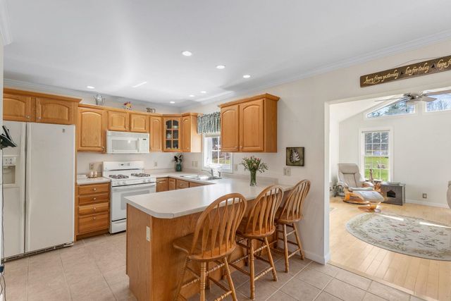 99 James Avenue, Burlington, VT 05408