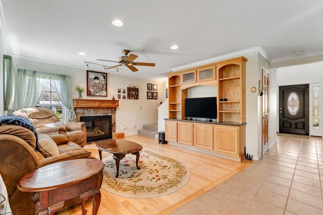 99 James Avenue, Burlington, VT 05408