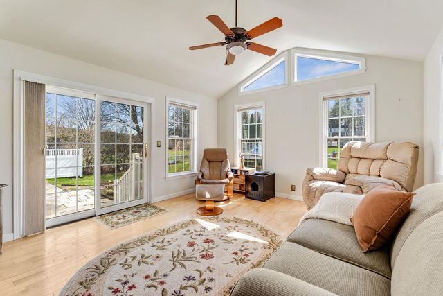 99 James Avenue, Burlington, VT 05408