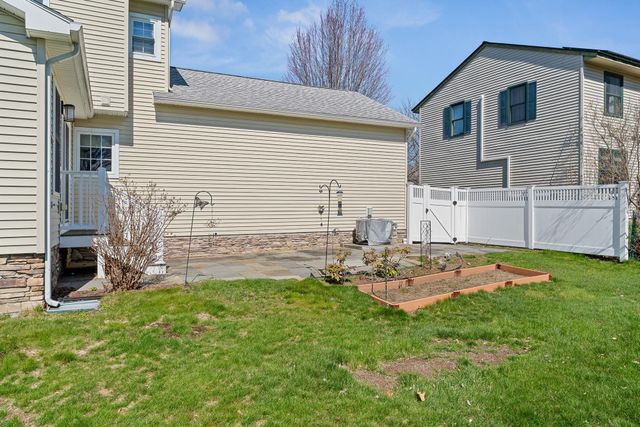 99 James Avenue, Burlington, VT 05408