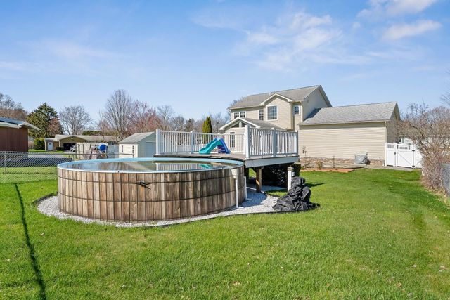 99 James Avenue, Burlington, VT 05408