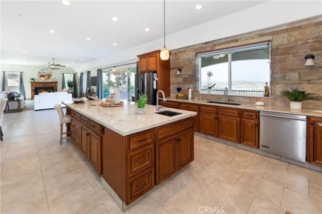 26045 Lucille Circle, Murrieta, CA 92562