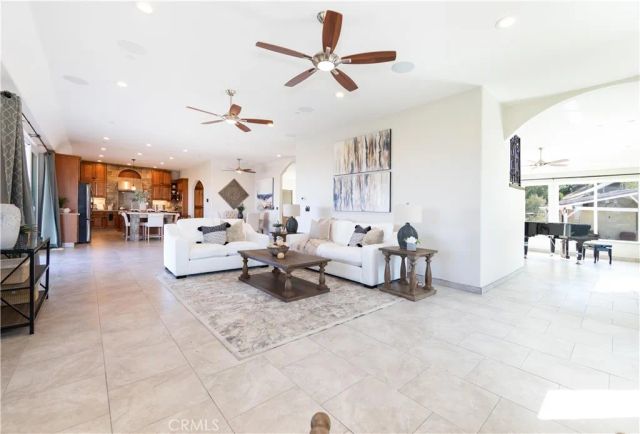 26045 Lucille Circle, Murrieta, CA 92562