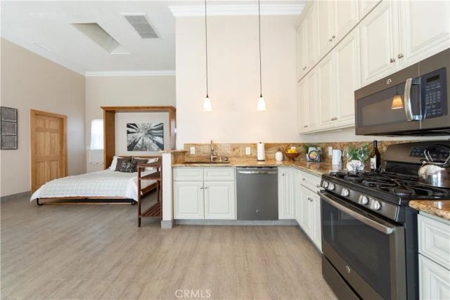 26045 Lucille Circle, Murrieta, CA 92562