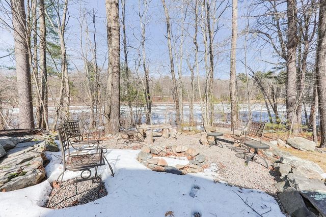 55 Northbridge Road, Mendon, MA 01756