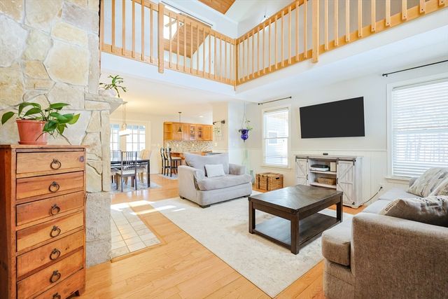 55 Northbridge Road, Mendon, MA 01756