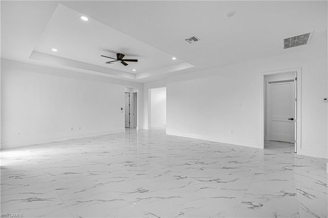 1633 NW 31st PL, Cape Coral, FL 33993