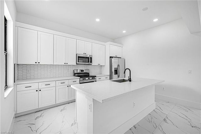 1633 NW 31st PL, Cape Coral, FL 33993