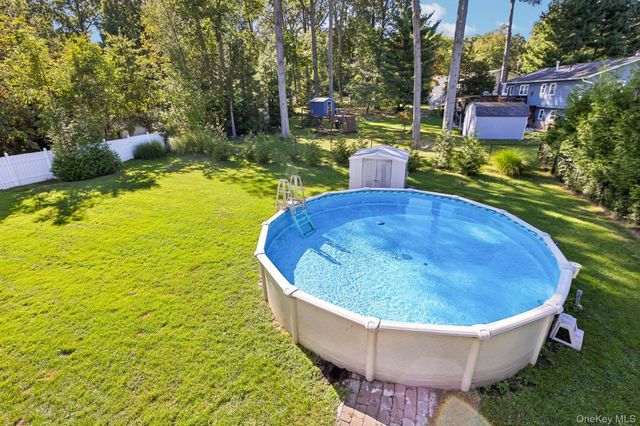 34 Glenside Drive, New City, NY 10956