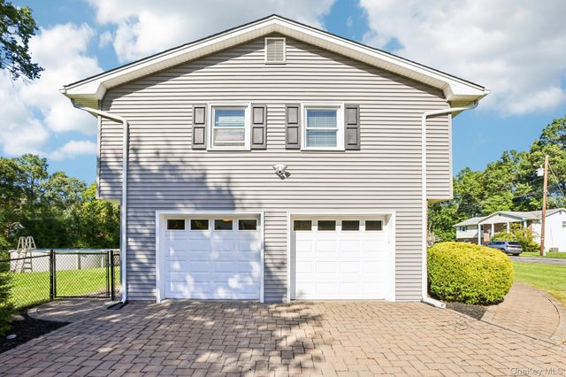 34 Glenside Drive, New City, NY 10956