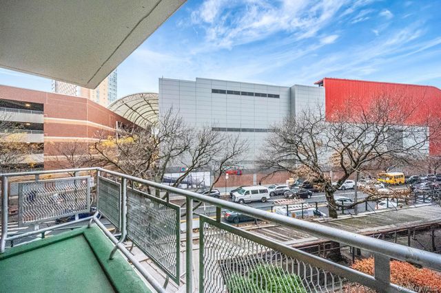 61-25 97 Street 2B, Rego Park, NY 11374