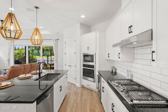 85 PARKBLUFF Circle, Ponte Vedra, FL 32081
