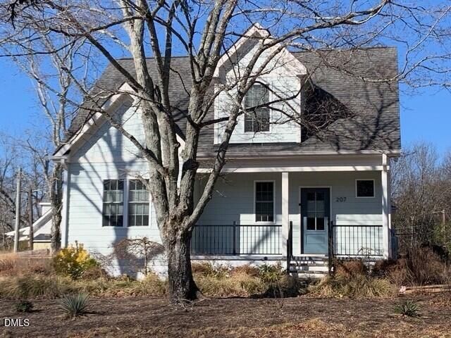 207 N Nash Street, Hillsborough, NC 27278