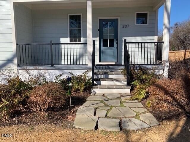 207 N Nash Street, Hillsborough, NC 27278