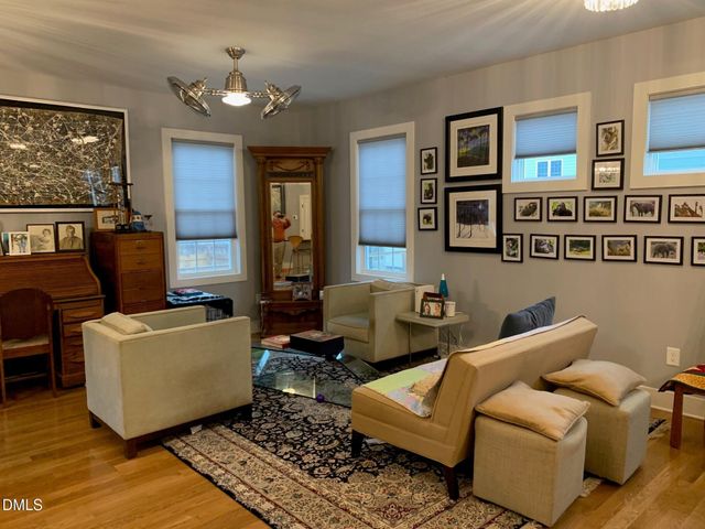 207 N Nash Street, Hillsborough, NC 27278