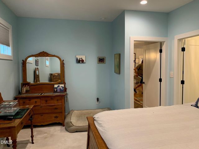 207 N Nash Street, Hillsborough, NC 27278