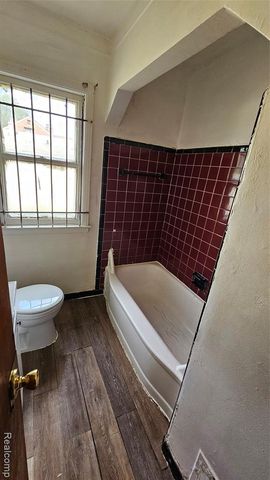 6303 Grandmont Avenue, Detroit, MI 48228