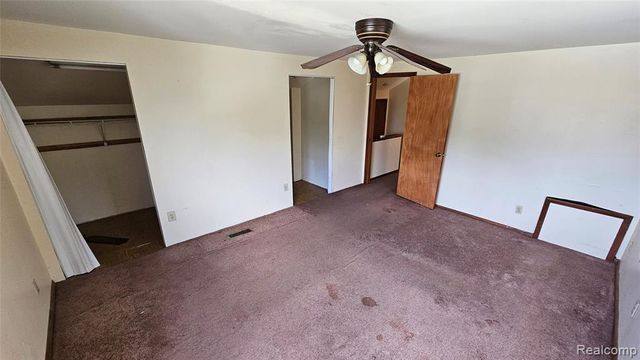 6303 Grandmont Avenue, Detroit, MI 48228