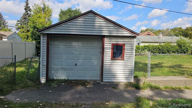 6303 Grandmont Avenue, Detroit, MI 48228