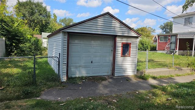 6303 Grandmont Avenue, Detroit, MI 48228