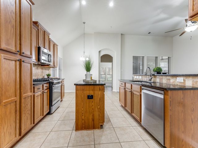 4849 Aidan Court, Fort Worth, TX 76244