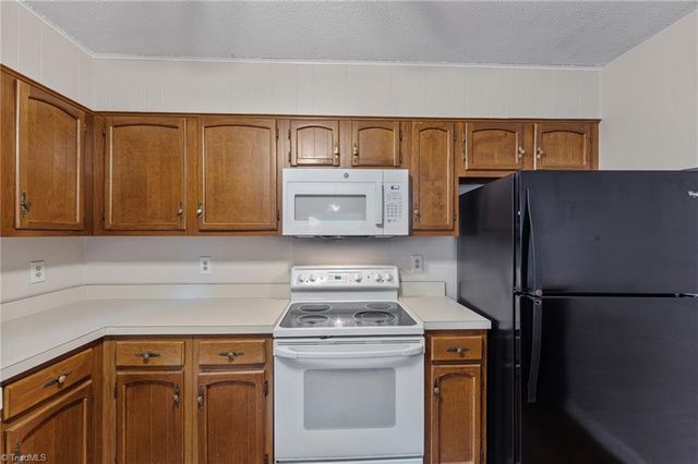 2513 Cottage Place, Greensboro, NC 27455