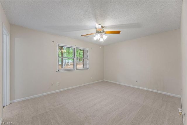 2513 Cottage Place, Greensboro, NC 27455
