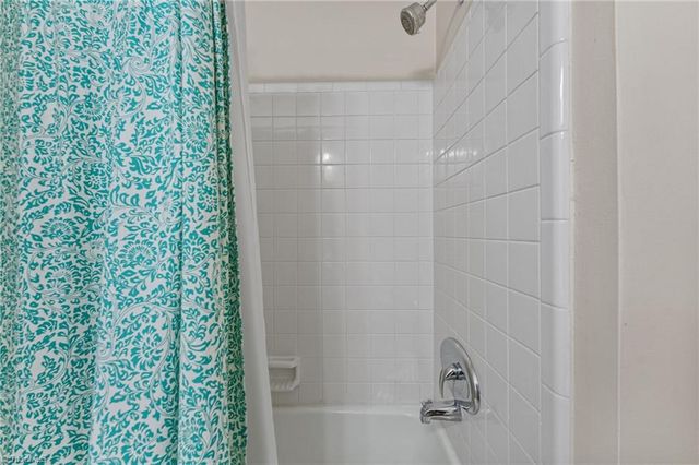 2513 Cottage Place, Greensboro, NC 27455