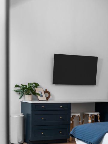 2211 N US-31, East Bay Twp, MI 49686