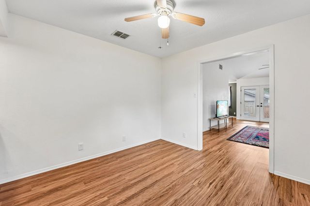 1413 W Braker LN B, Austin, TX 78758