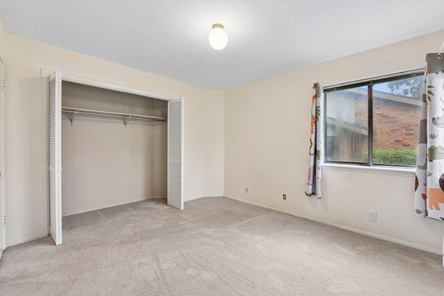1413 W Braker LN B, Austin, TX 78758