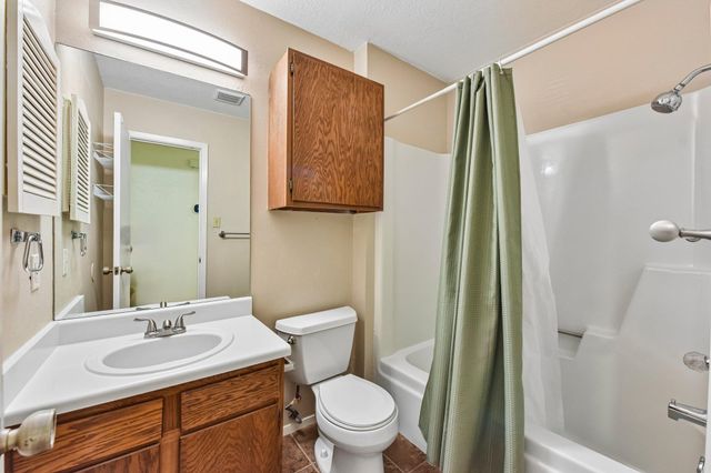 1413 W Braker LN B, Austin, TX 78758