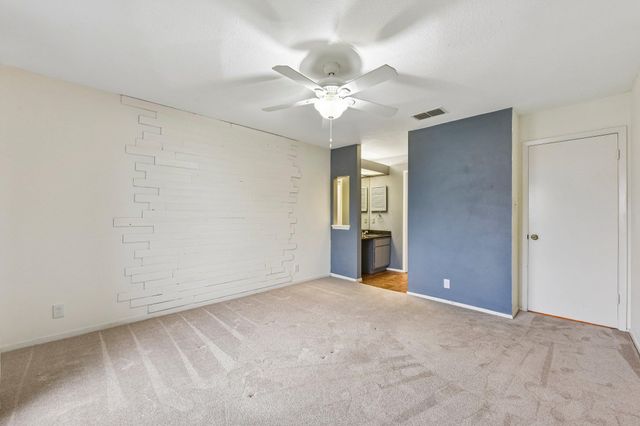 1413 W Braker LN B, Austin, TX 78758