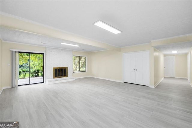 234 Shadow Lake Drive SW, Lilburn, GA 30047