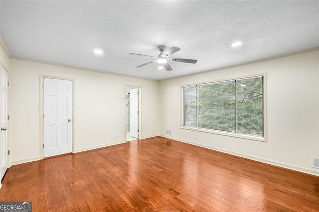 234 Shadow Lake Drive SW, Lilburn, GA 30047