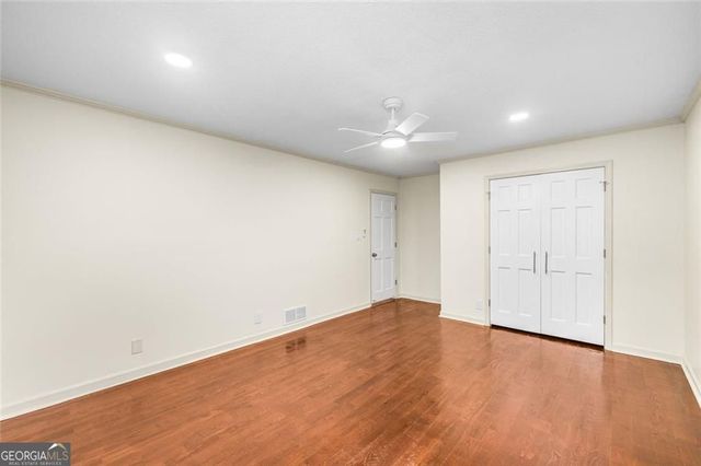 234 Shadow Lake Drive SW, Lilburn, GA 30047