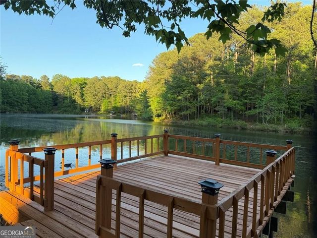 234 Shadow Lake Drive SW, Lilburn, GA 30047